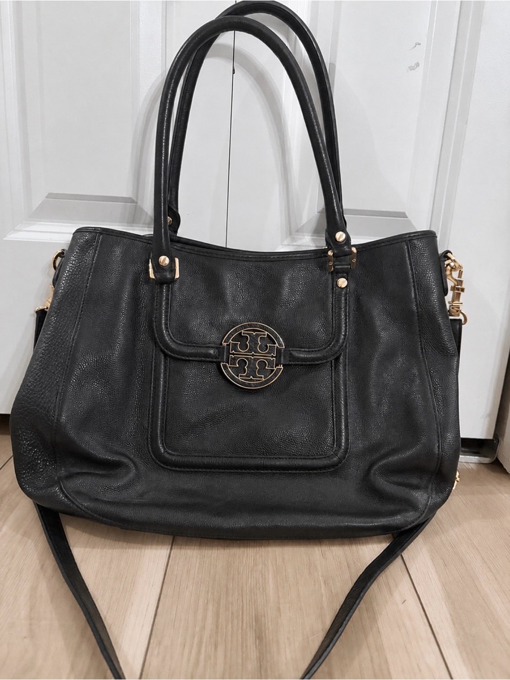 Tory Burch Amanda Black Pebbled Leather Hobo Satchel
